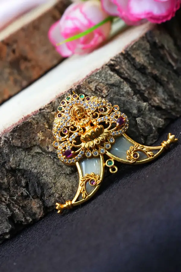LOCKET - Laxmi