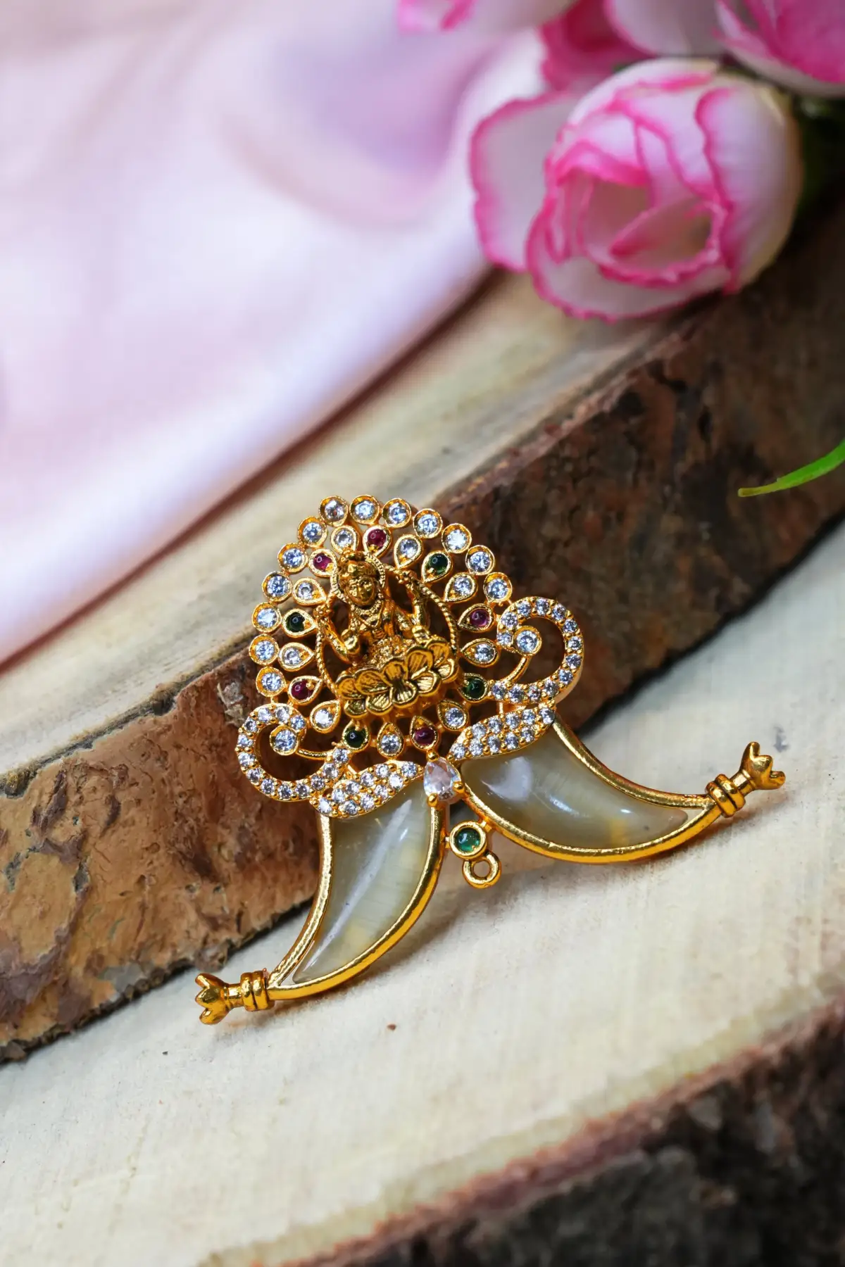 LOCKET - Laxmi