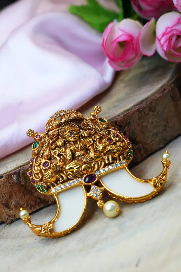 LOCKET - Laxmi