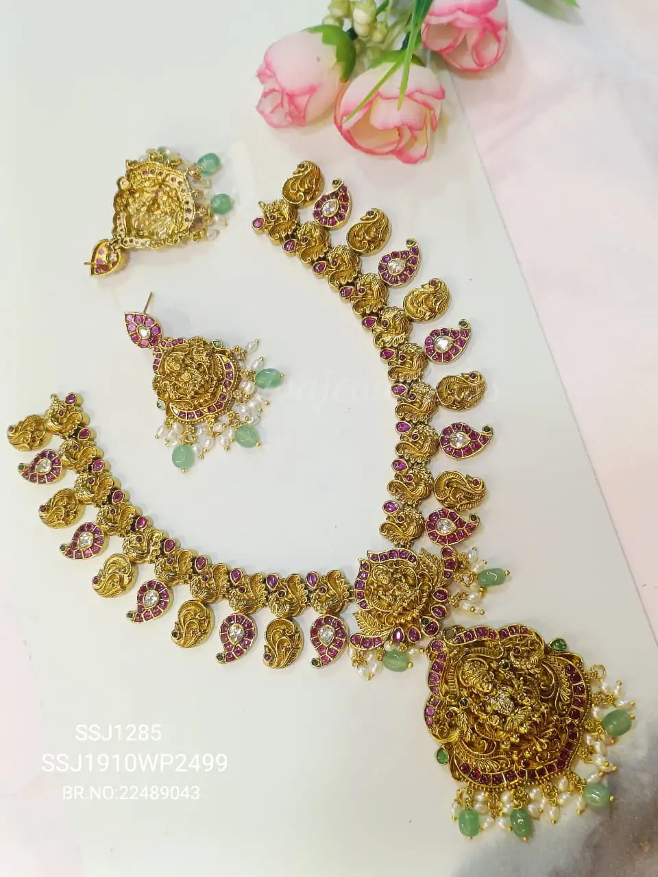 KOTA STONE NECK