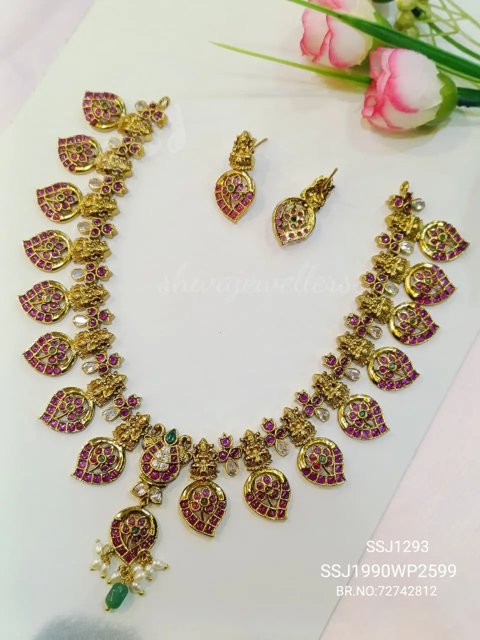 KOTA STONE NECK