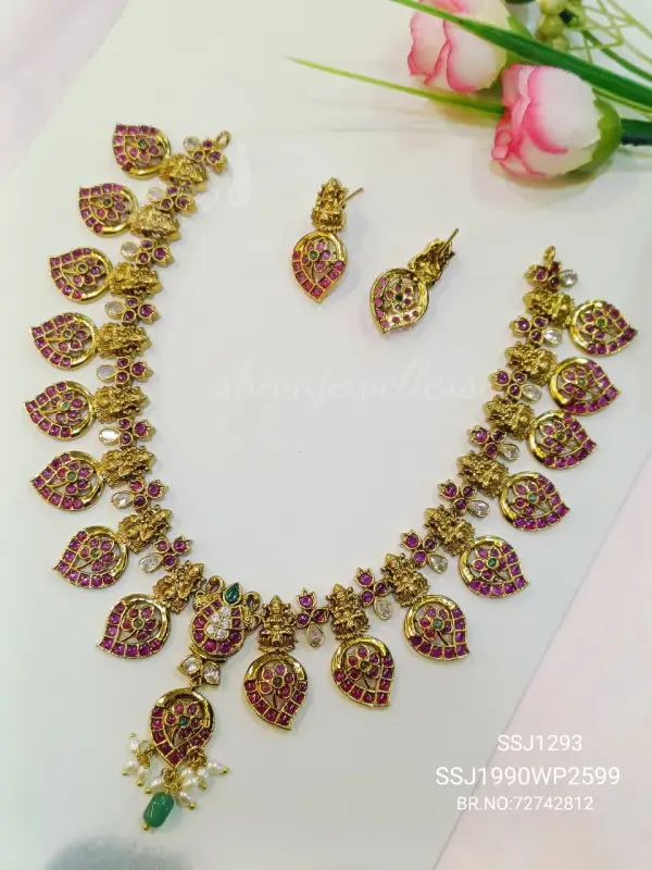 KOTA STONE NECK