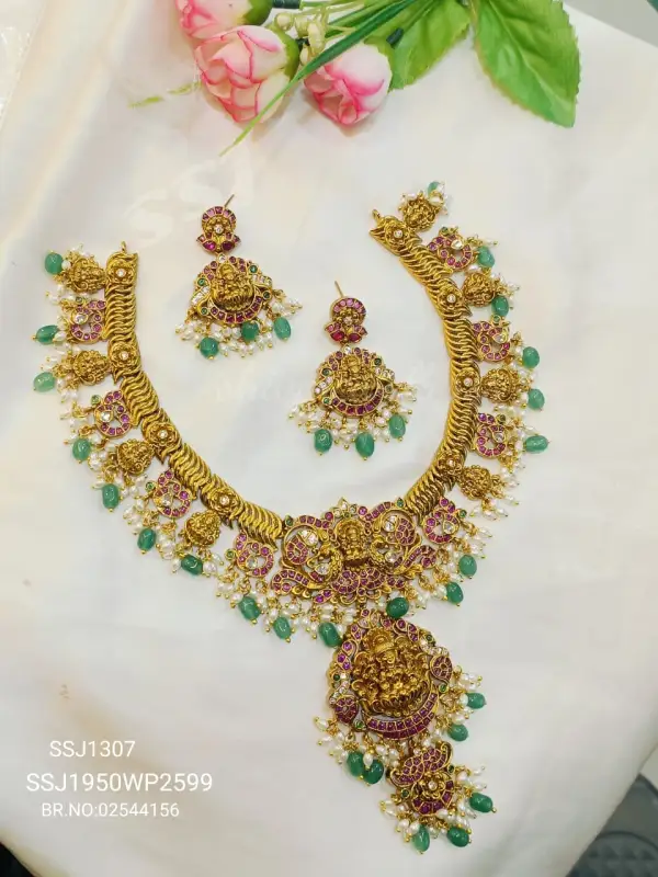 KOTA STONE NECK