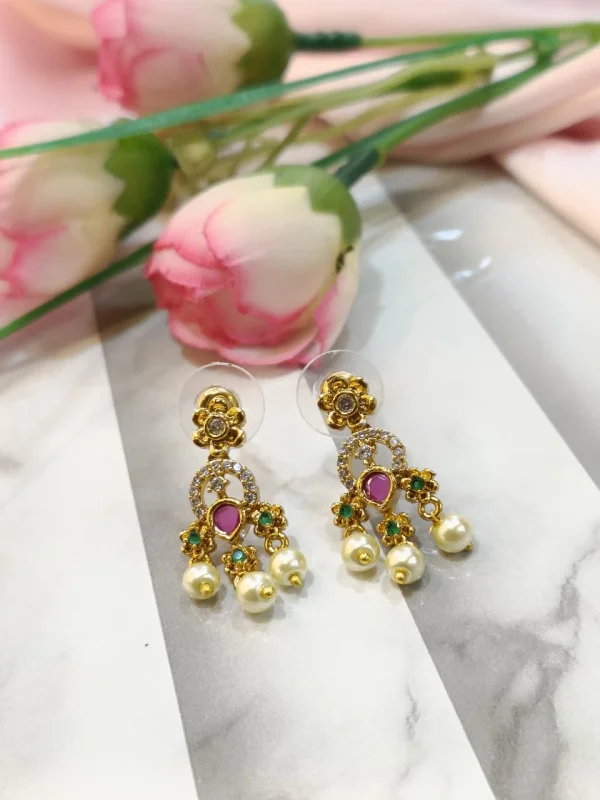 STUDS - Cz Stone