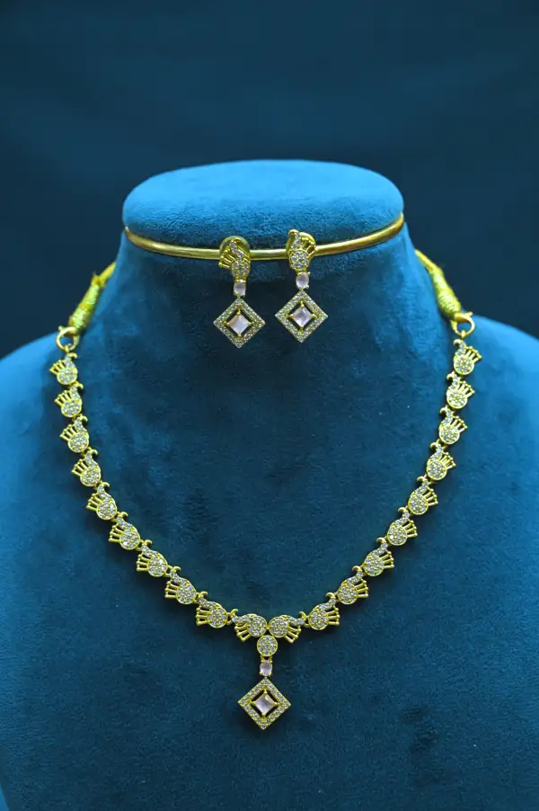 NECK - CZ STONE - SSJ6