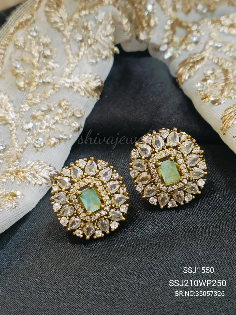 STUDS - Cz SSJ1550