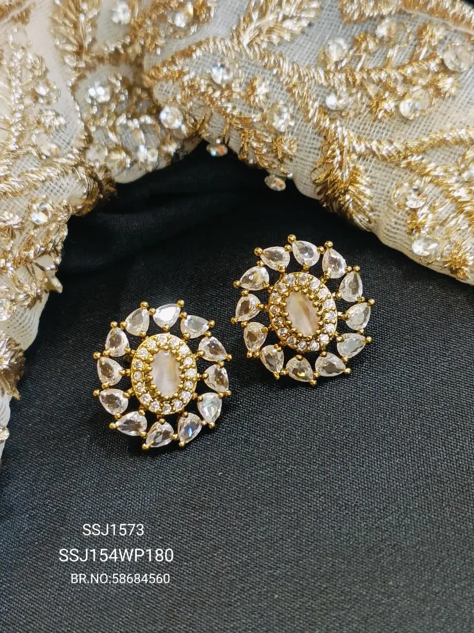 STUDS - Cz Stone 1573