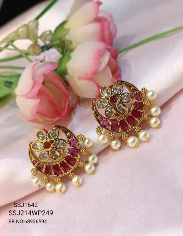 Studs 1642