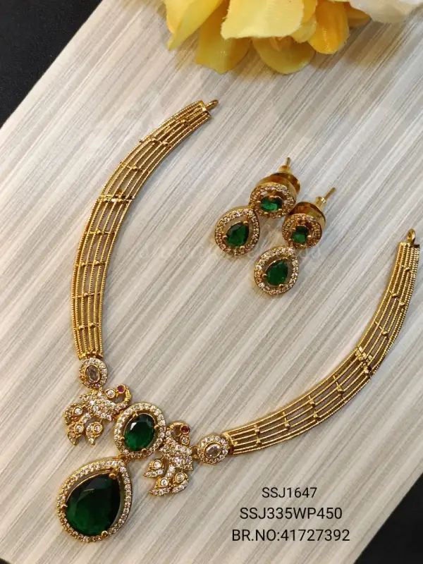 Hasli neck 1647
