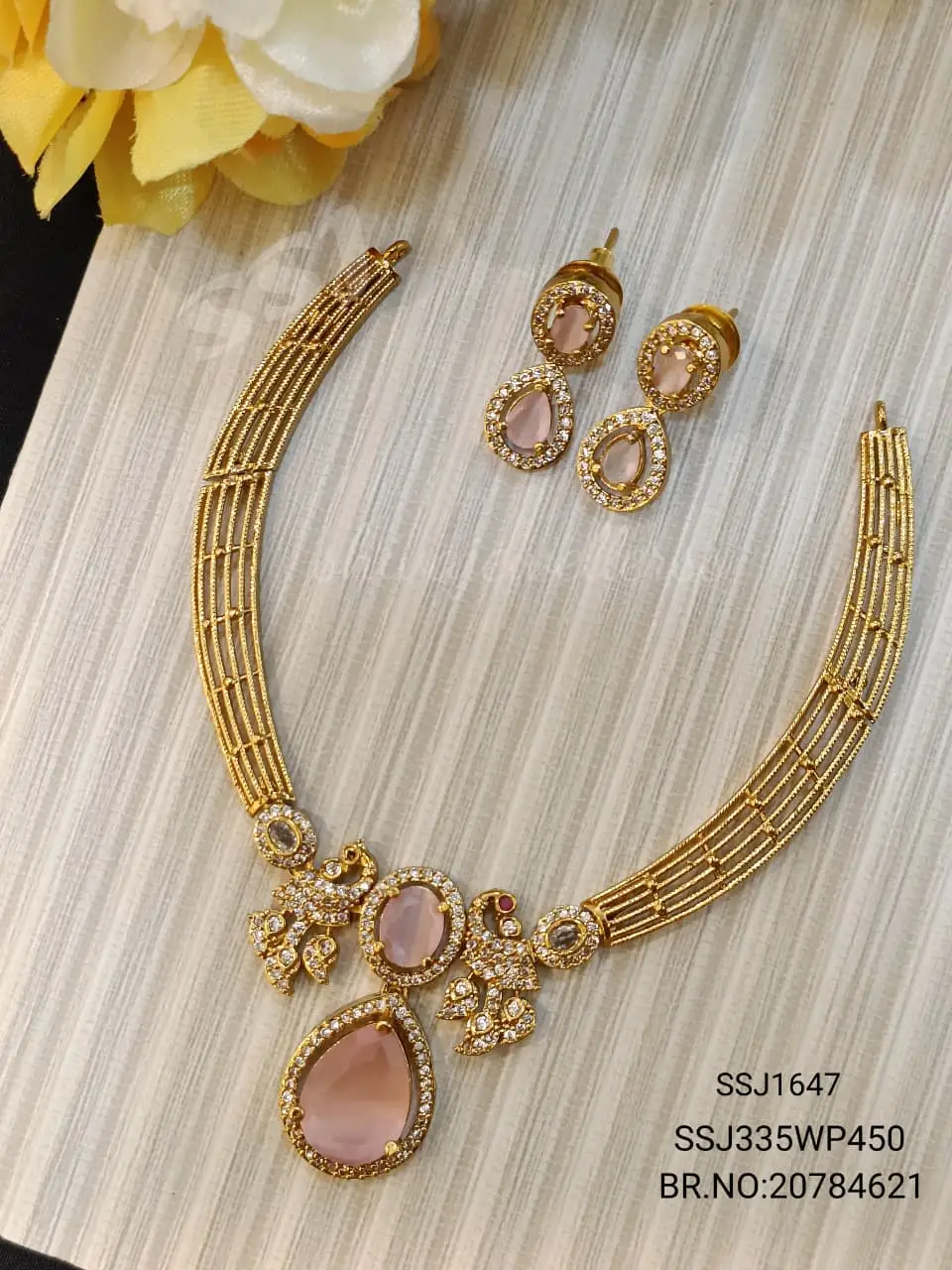 Hasli neck 1647