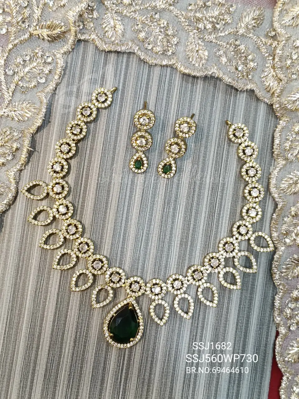 Necklace 1682