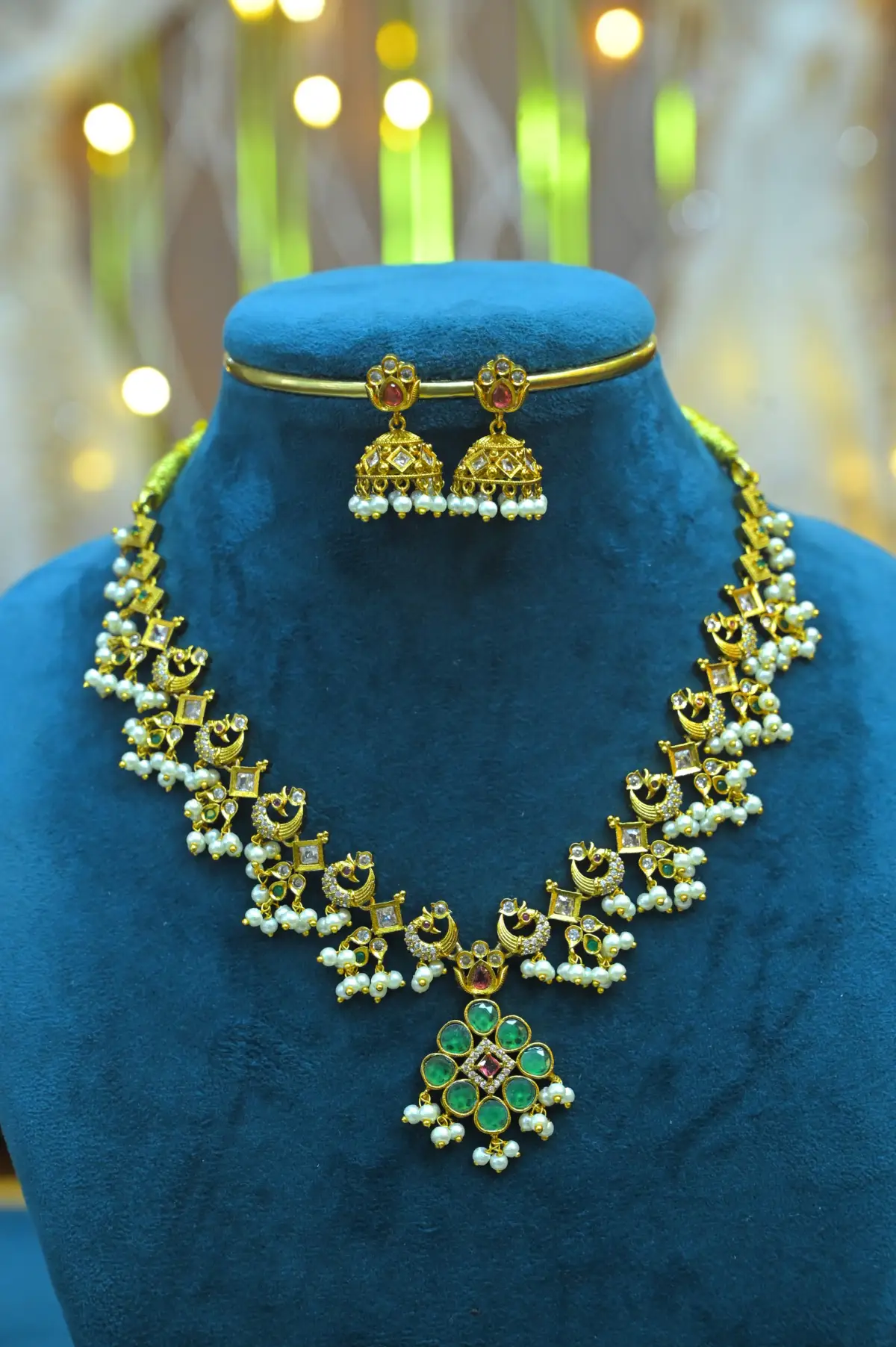 NECK - Green