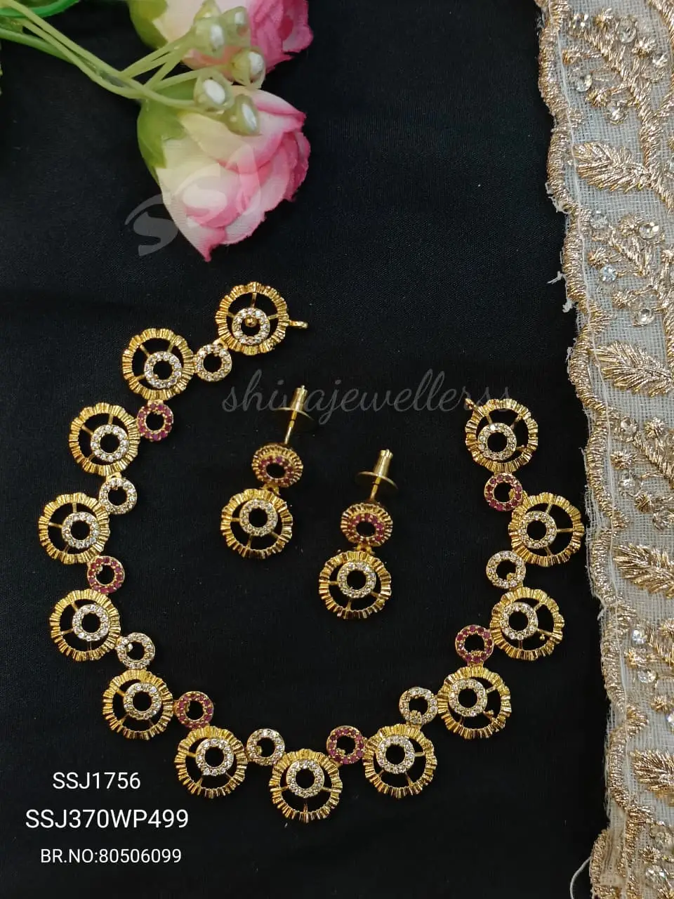 NECKLACE 1756