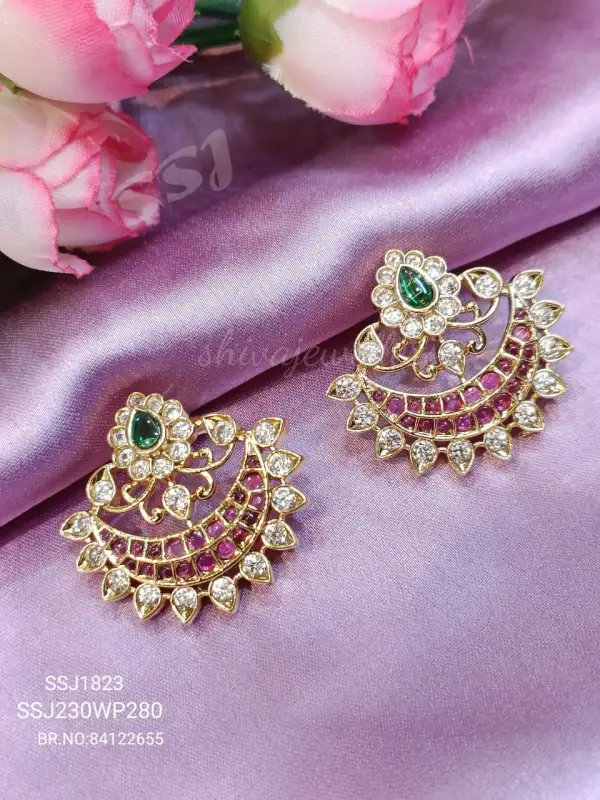studs 1823*