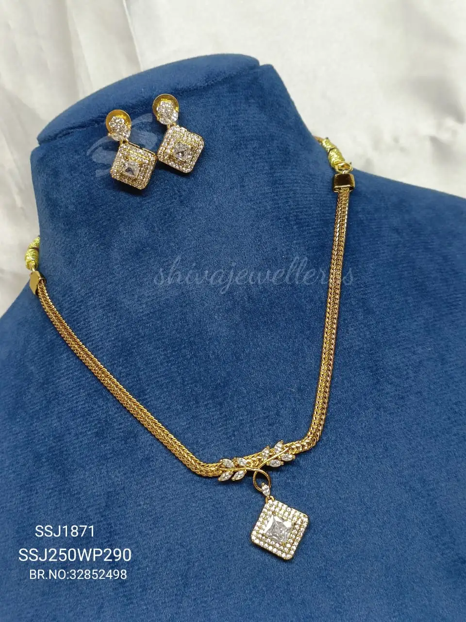 NECKLACE 1871*