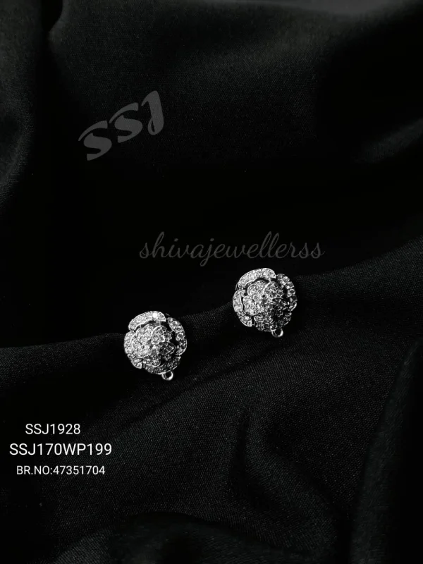 STUDS 1928*