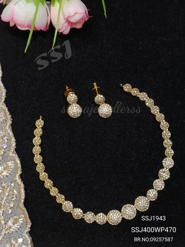 NECKLACE 1943*