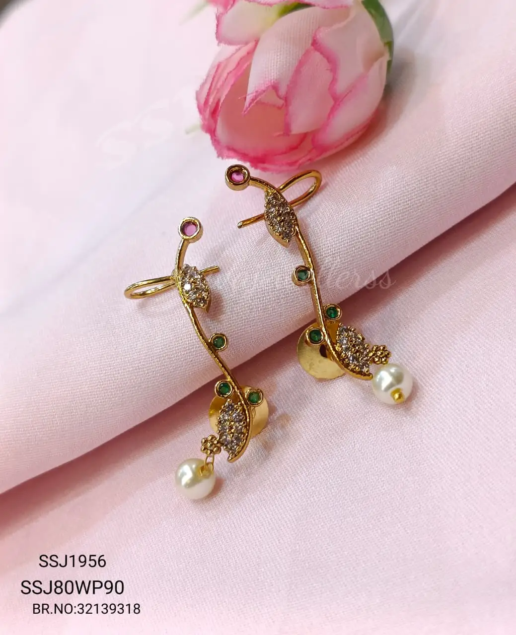 EARCUFFS 1956*