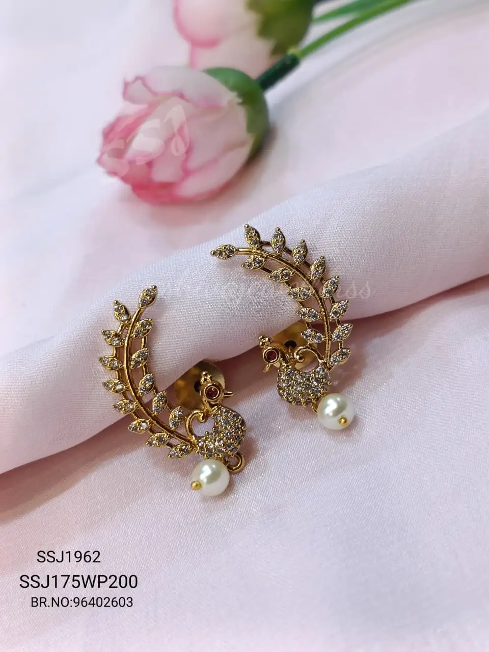 EARCUFFS 1962*