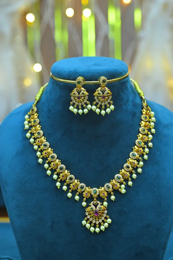 NECK - Cz Stone