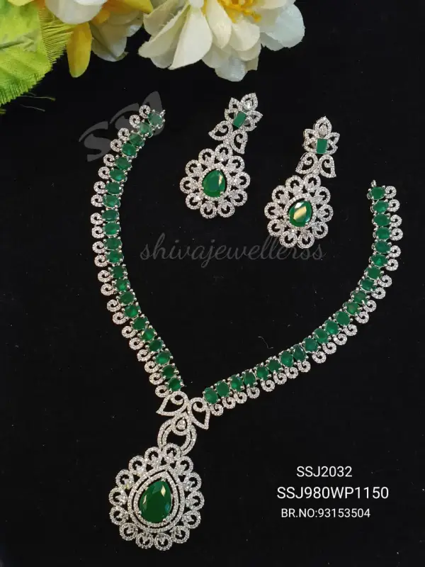 SILVER NECKLACE 2032*