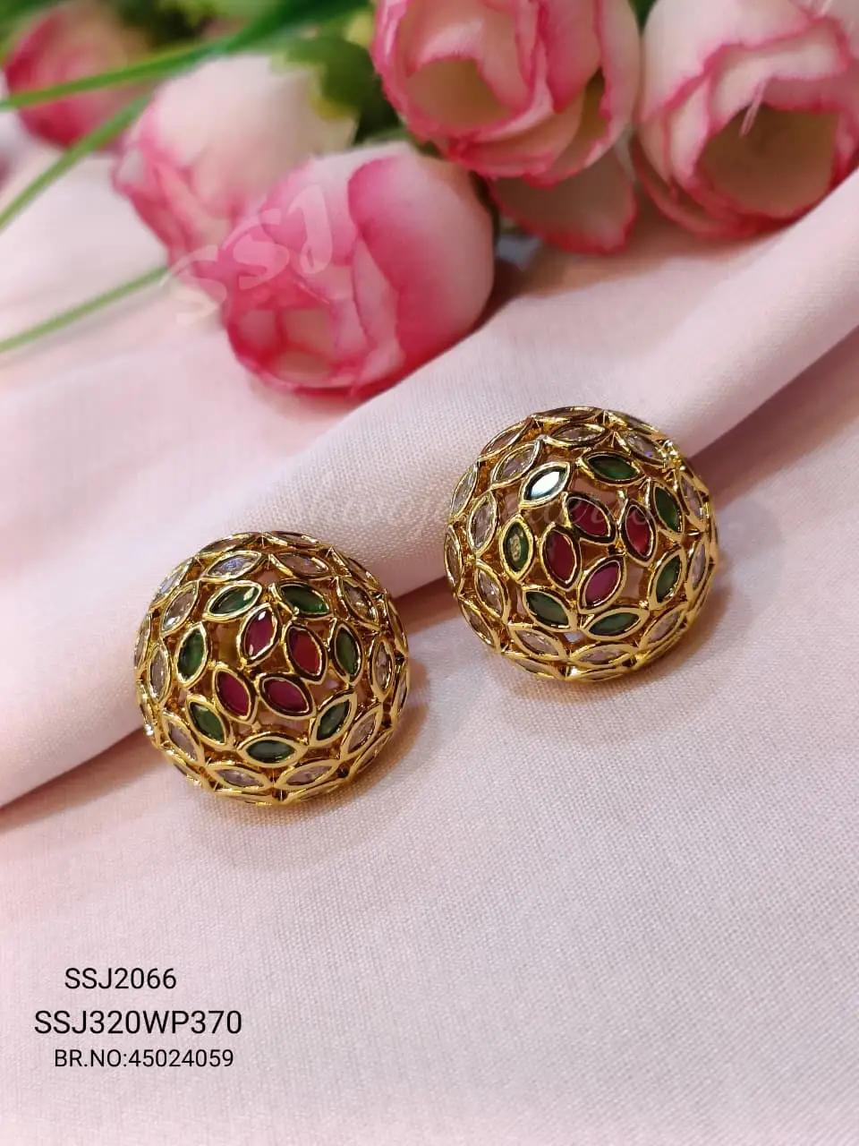 STUDS 2066*