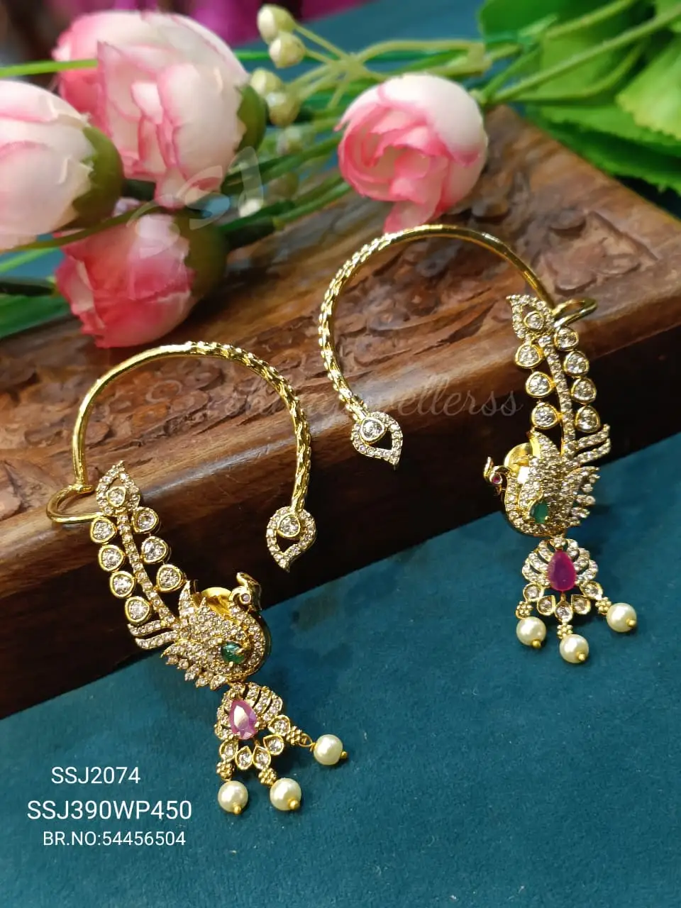 EARCUFFS 2074*