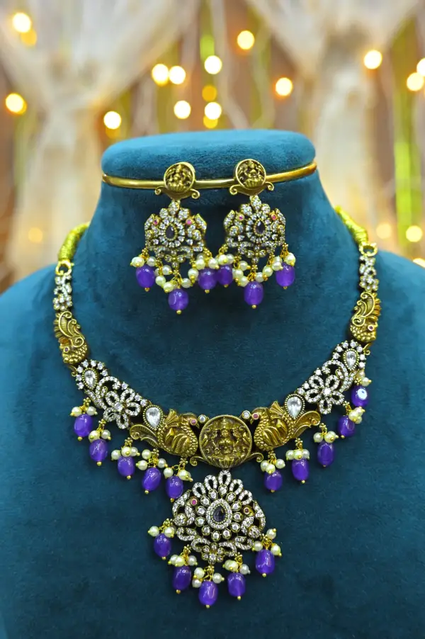 NECK - Violet Beads