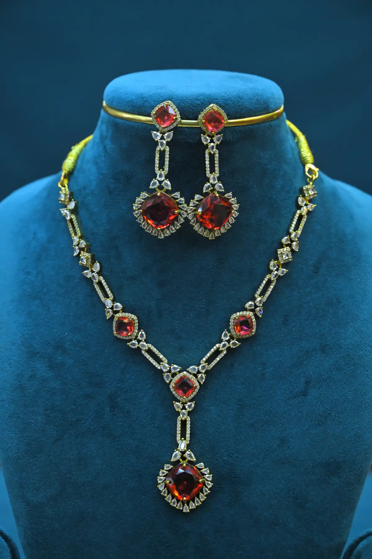 NECK - VICTORIAN - SSJ94