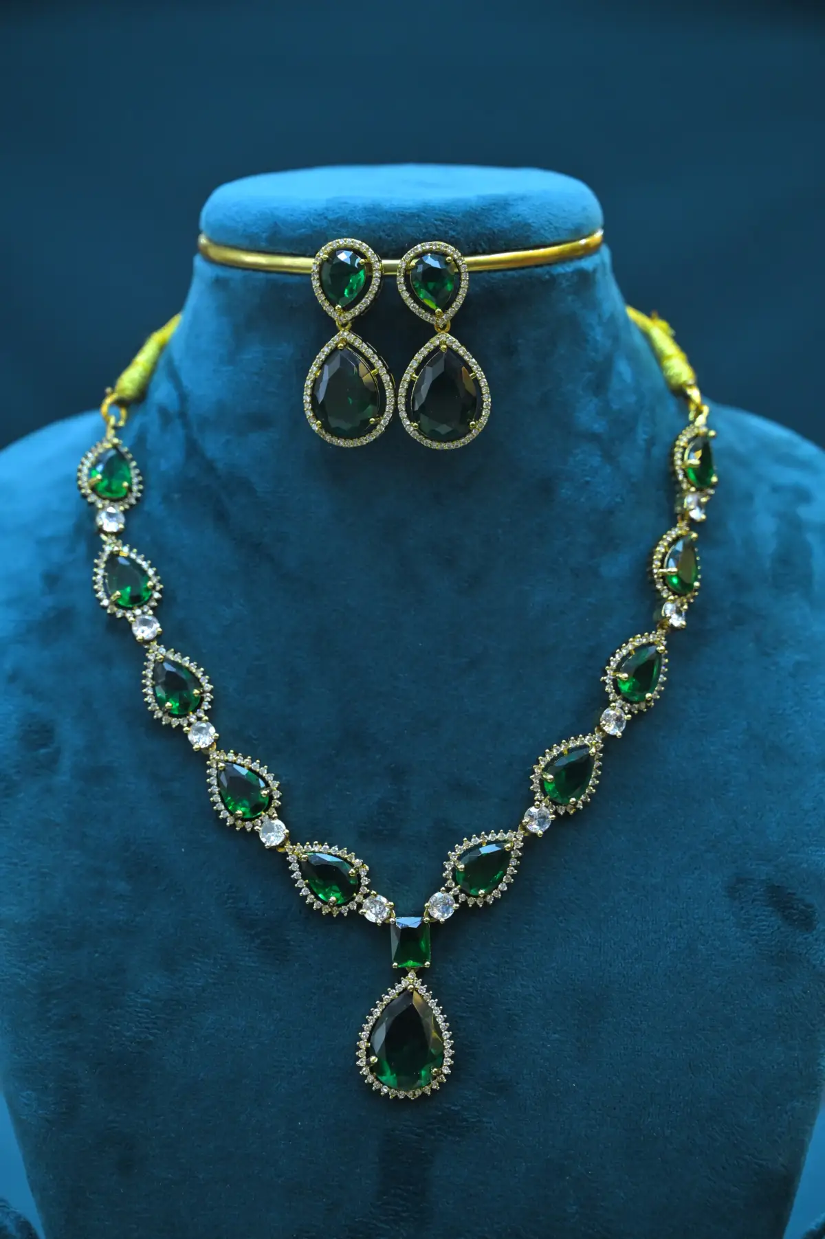 NECK - VICTORIAN - SSJ96