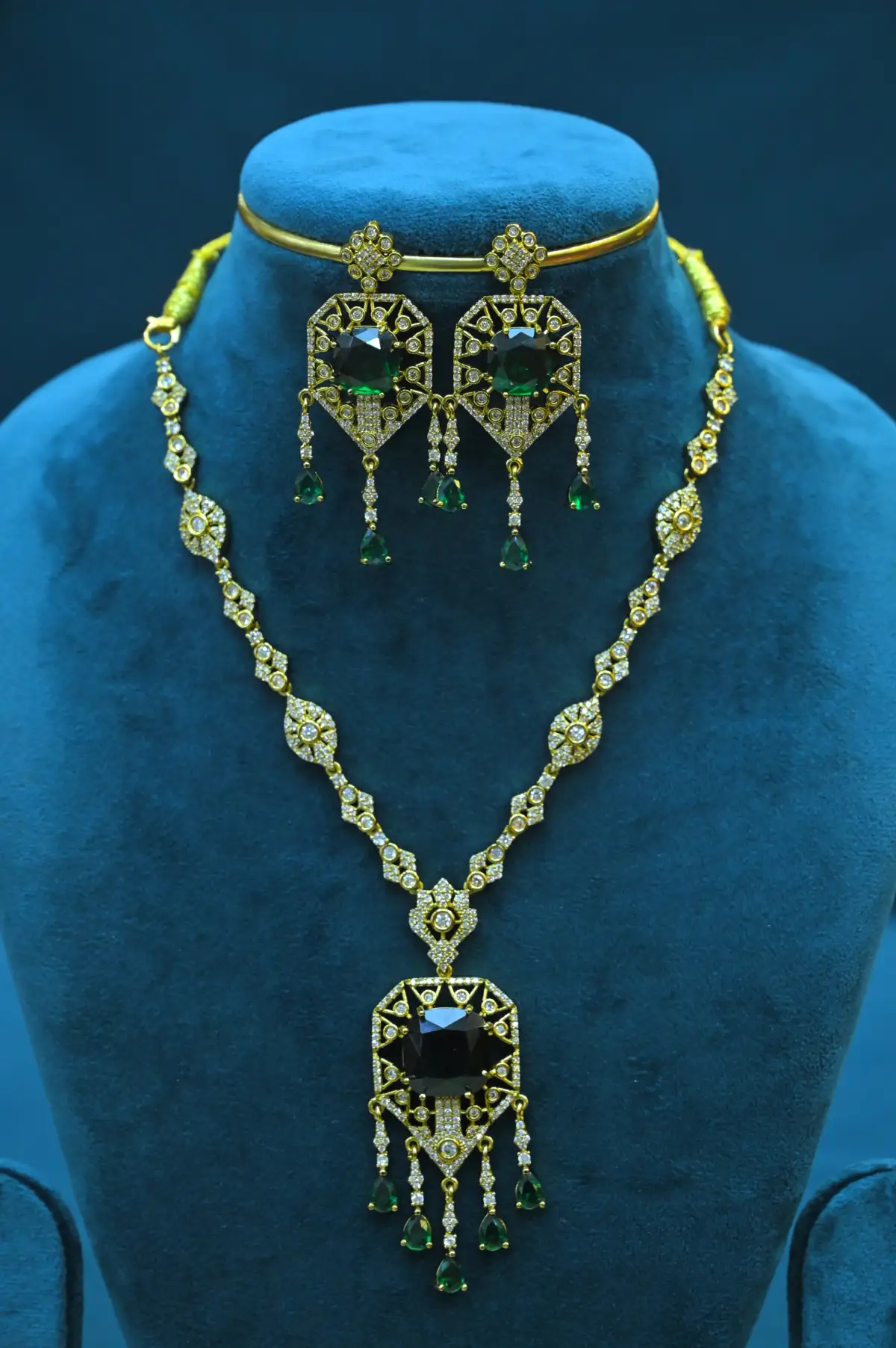 NECK - VICTORIAN - SSJ97