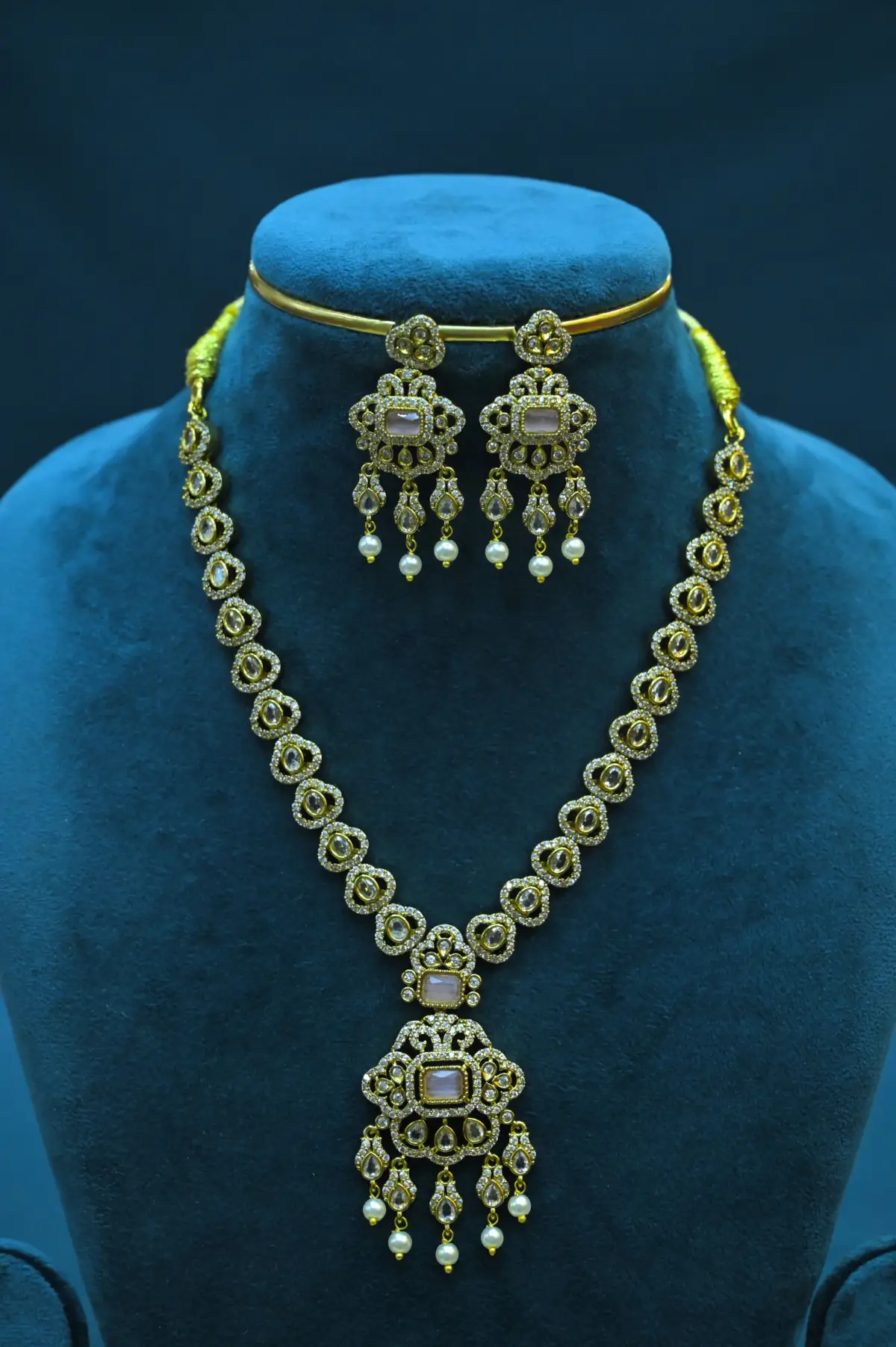 NECK - VICTORIAN - SSJ98