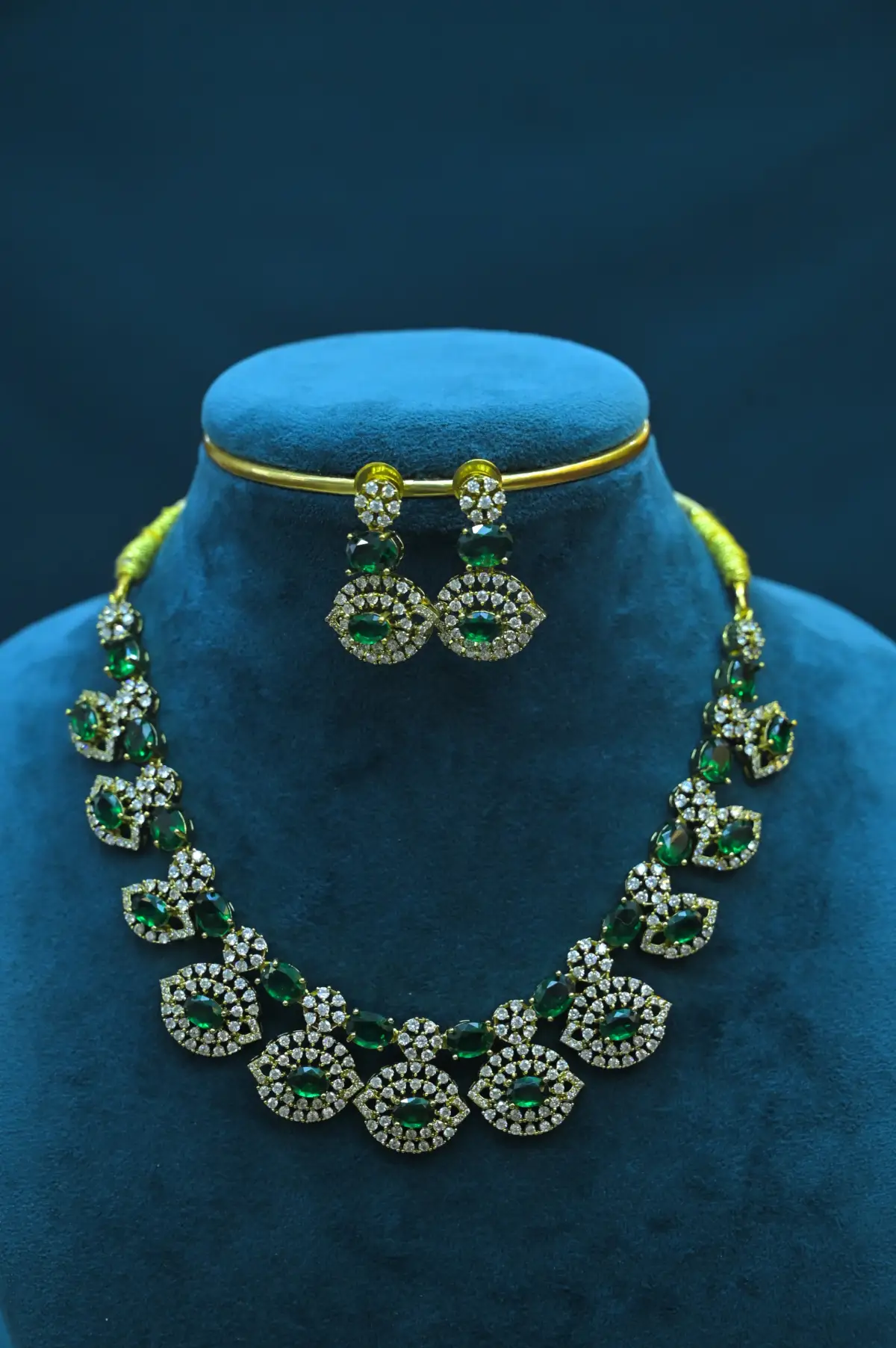 NECK - CZSTONE - SSJ117