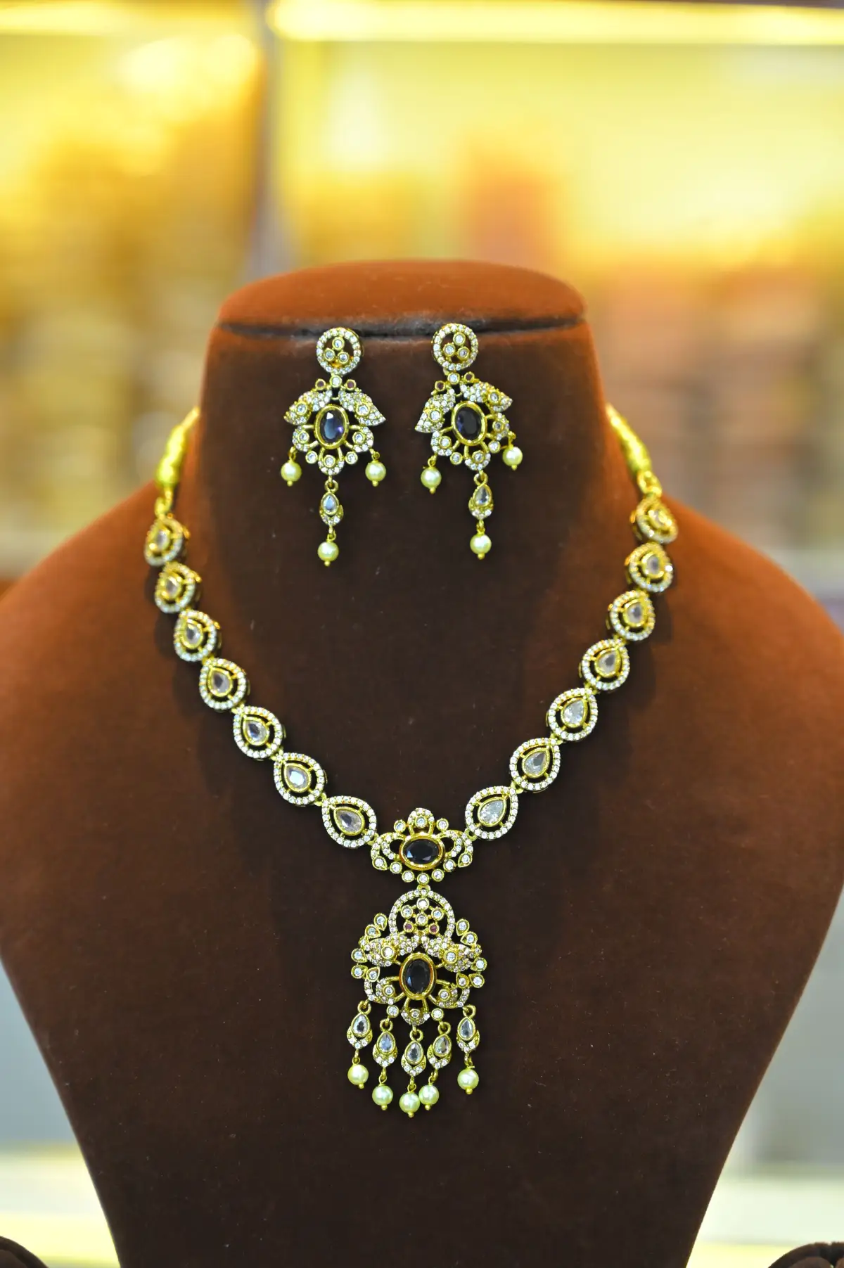 NECK - VICTORIAN - SSJ122