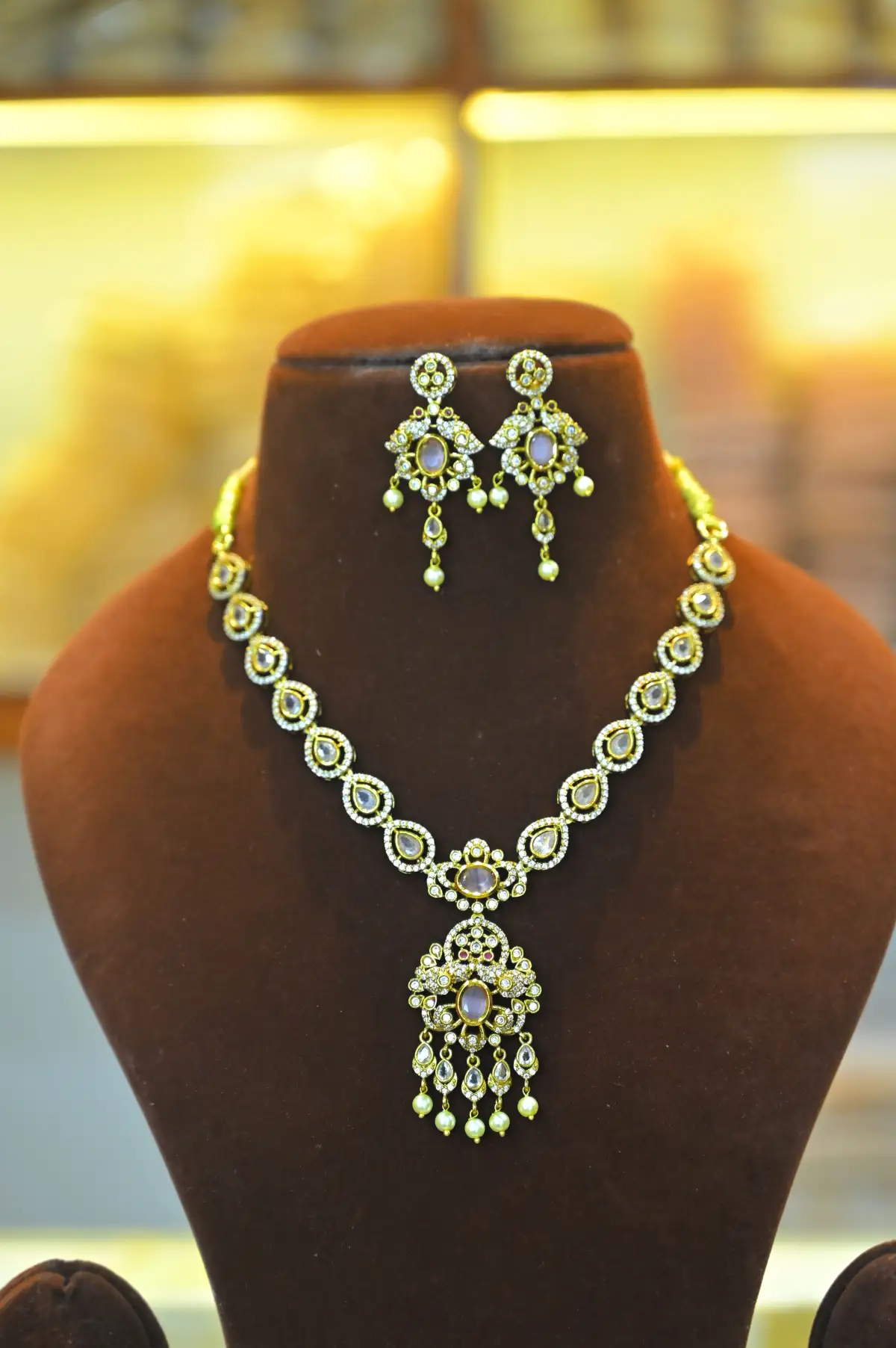 NECK - VICTORIAN - SSJ122