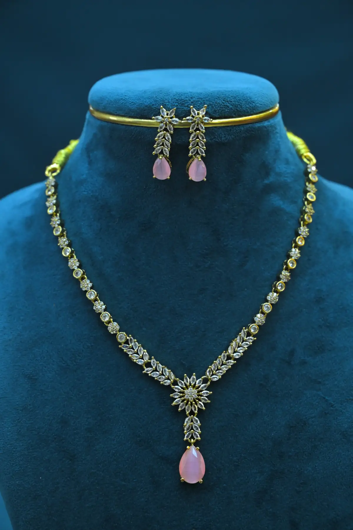 NECK - CZSTONE - SSJ130