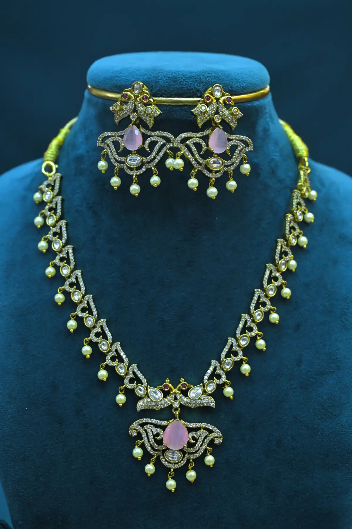 NECK - VICTORIAN - SSJ133