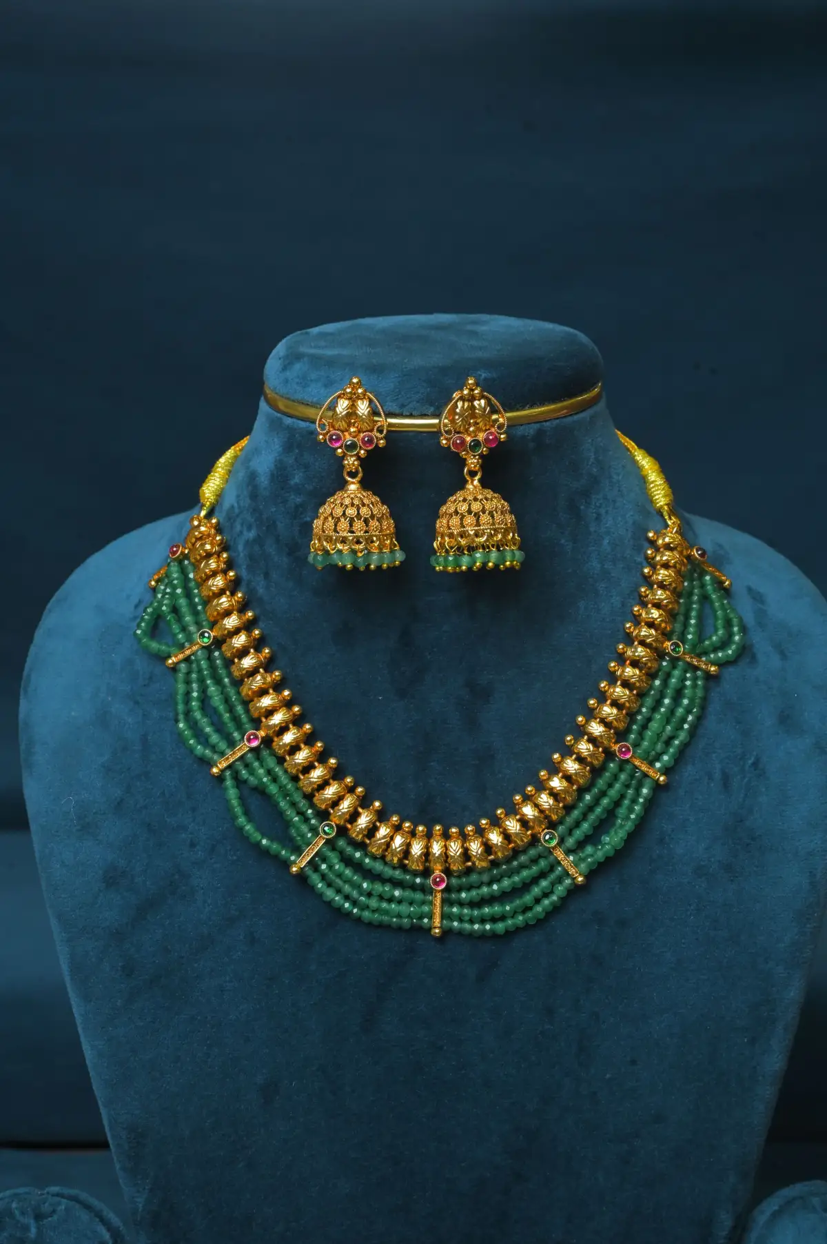 NECK - Green Beads